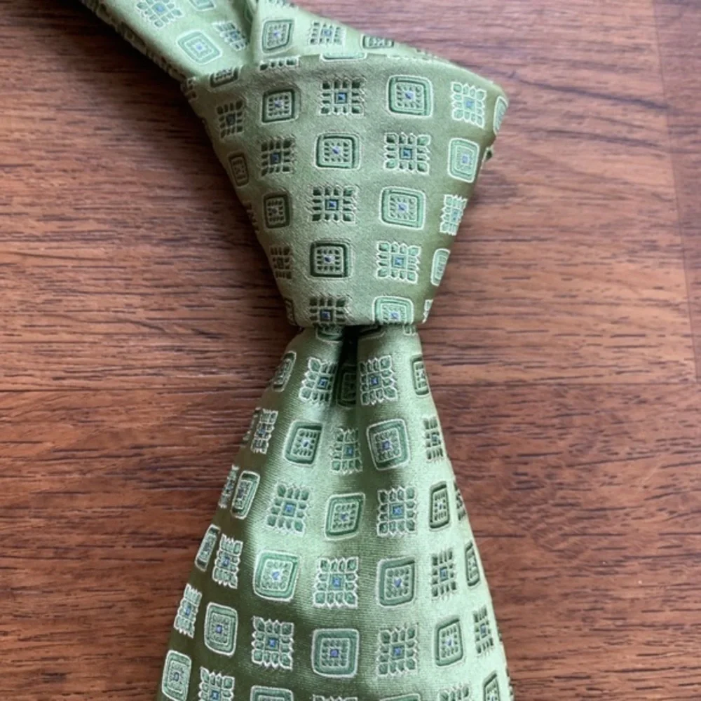 Brooks Brothers “Golden Fleece” Silk Tie NWT